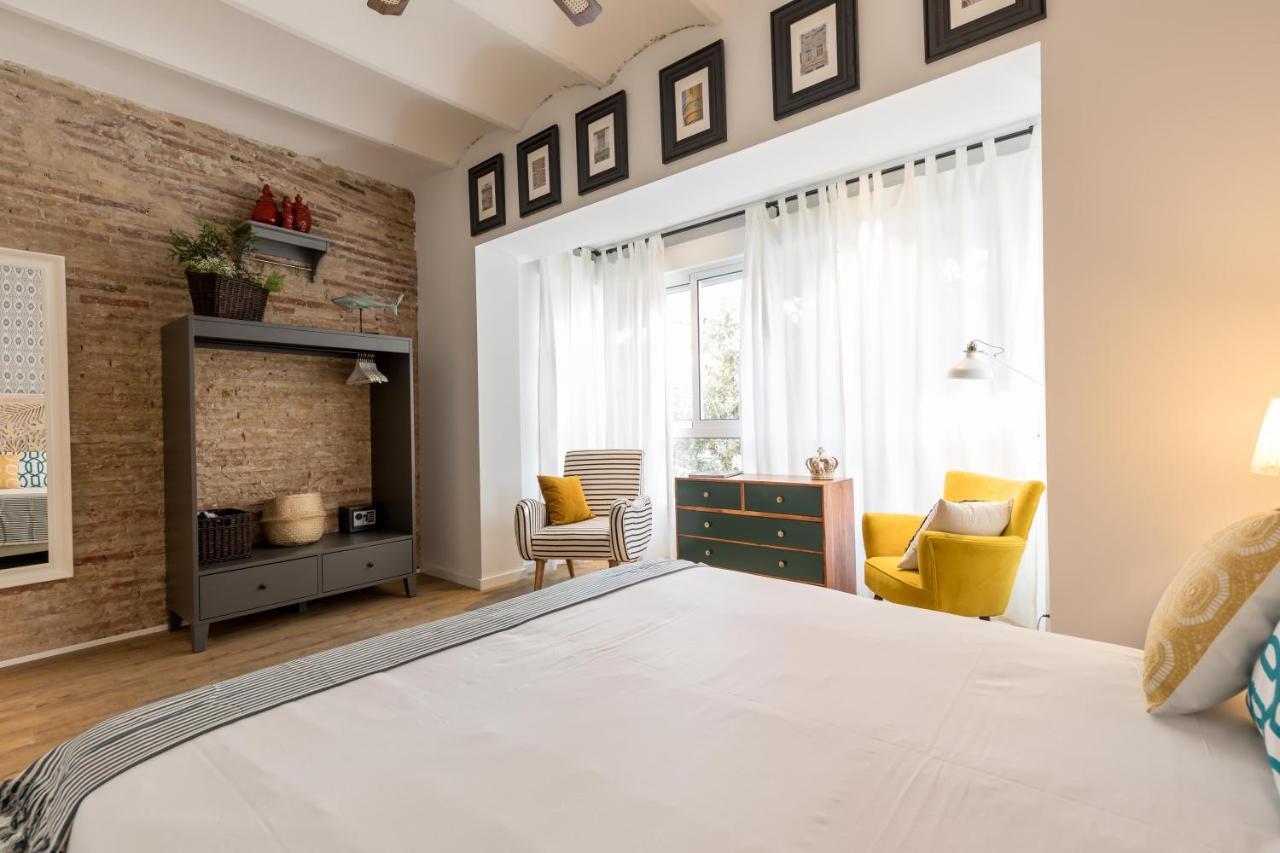Maison Reina B&B Valencia Exteriör bild