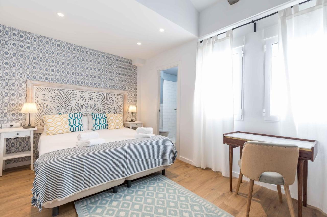 Maison Reina B&B Valencia Exteriör bild